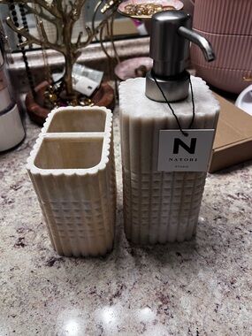Natori Cream Marble Textured Soap Dispenser and Tumbler Set